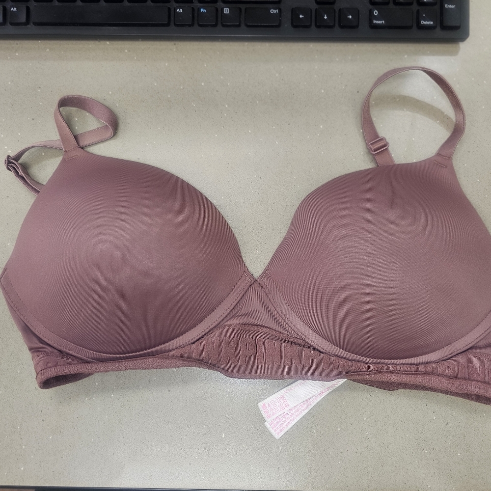 Strap Logo Victoria's Secret 34D Wireless Bra Push Up PINK Color Brick LOGO